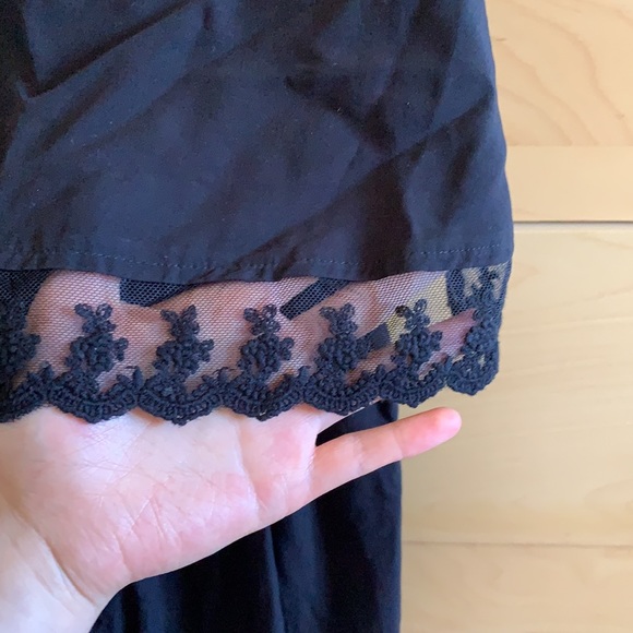 Two-tiered lace black dress - Picture 2 of 2